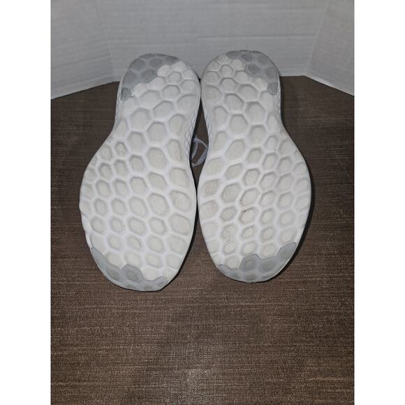 New Balance Womens Fresh Foam Roav V2 WROAVLG2 Gray Running Shoes Sneakers 6.5 B - Picture 5 of 8